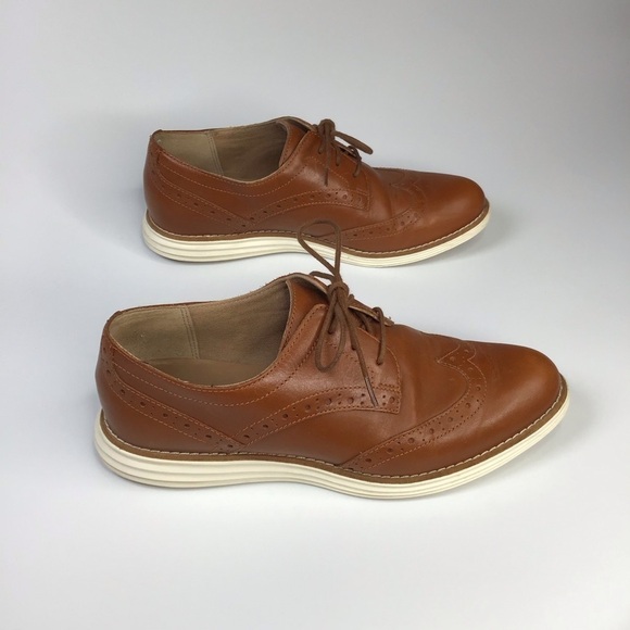 Cole Haan Original Grand Wingtip Sneaker in Woodbury Leather Size 7. - Picture 7 of 9